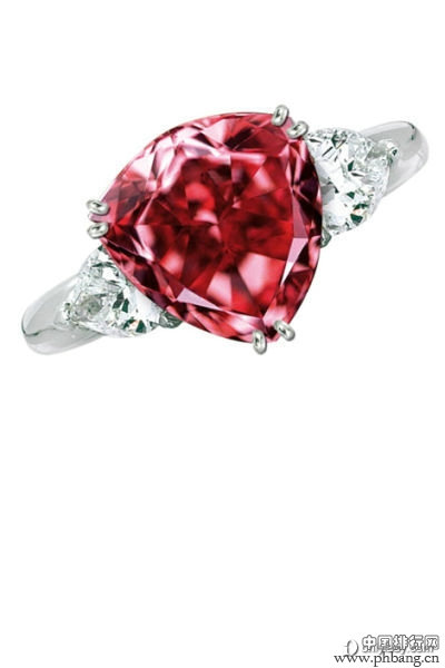 全球最昂贵的十二颗钻石排行