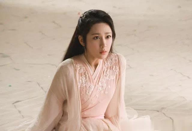 古装美女TOP10排行榜,鞠婧祎排第四,第一竟然是“她”!