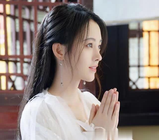 古装美女TOP10排行榜,鞠婧祎排第四,第一竟然是“她”!