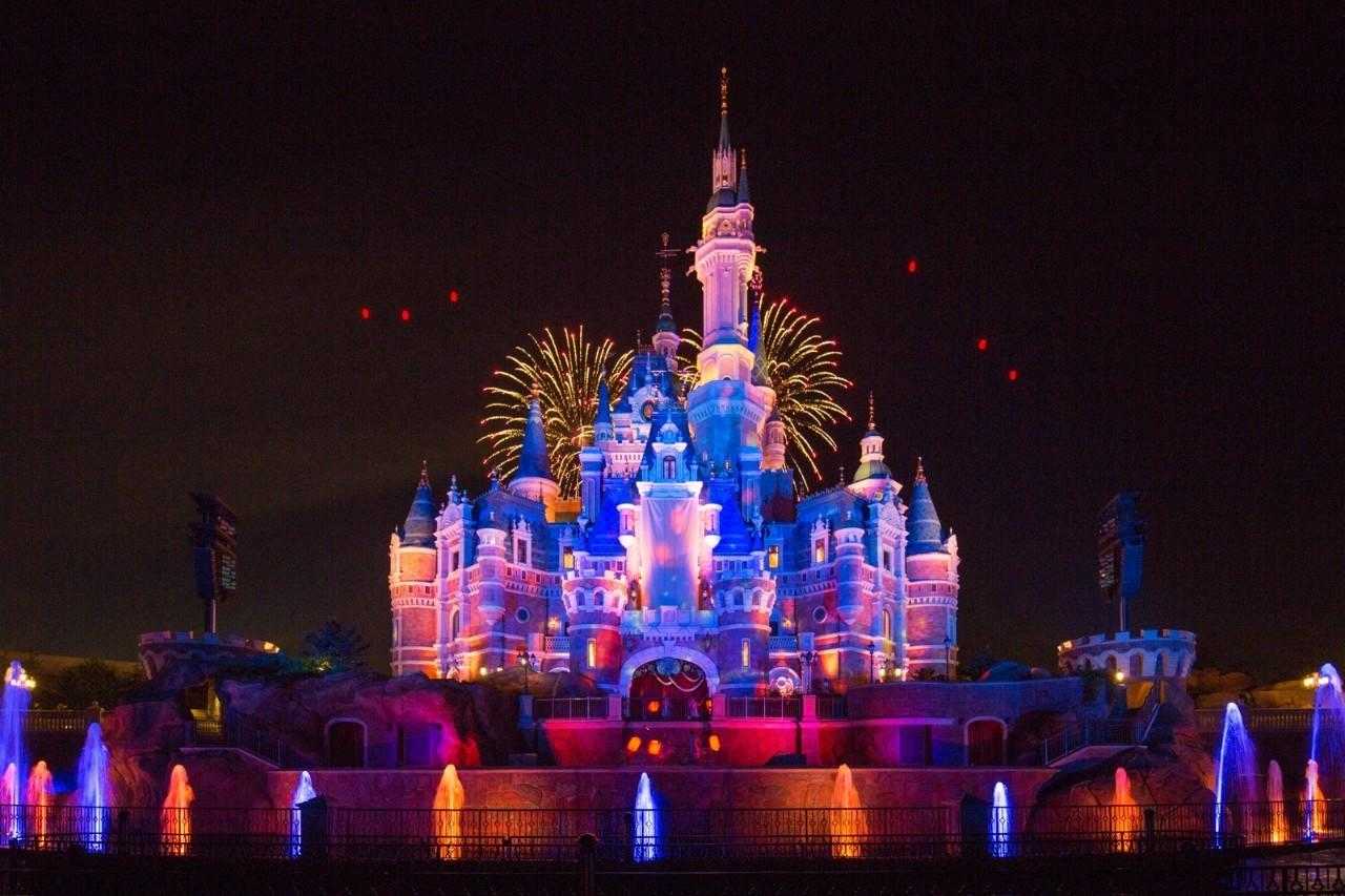 上海迪士尼vip通道要多少钱_上海迪士尼VIP门票免排队