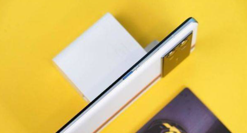 iQOO10外观怎么样-iQOO10真机图片