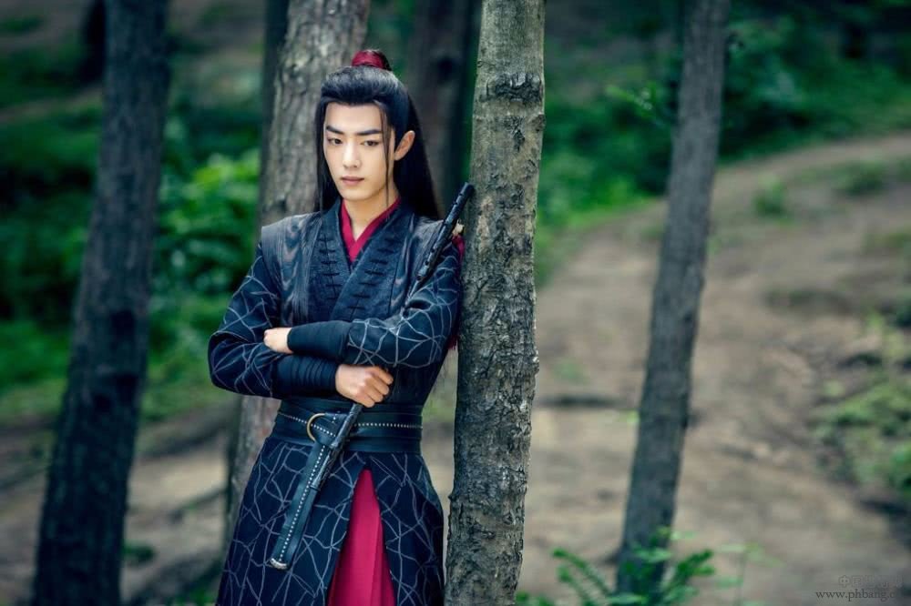 当前艺人指数排行榜，肖战跌至第四，李现只能第二，第一无人争议