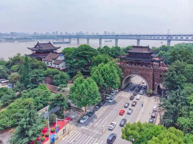 来到国家中心城市、江城武汉，8个著名景区你去过吗？